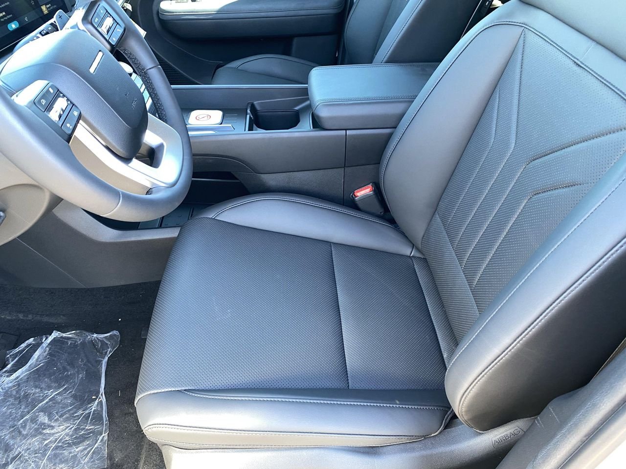 New 2026 Shimmering Silver Hyundai SEL image 16