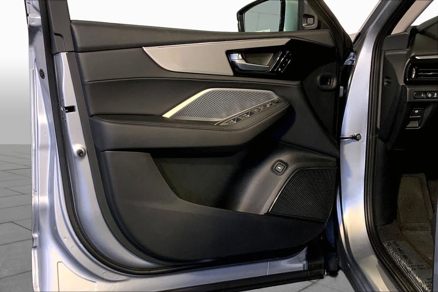 New 2026 Solar Silver Metallic Acura BASE image 12