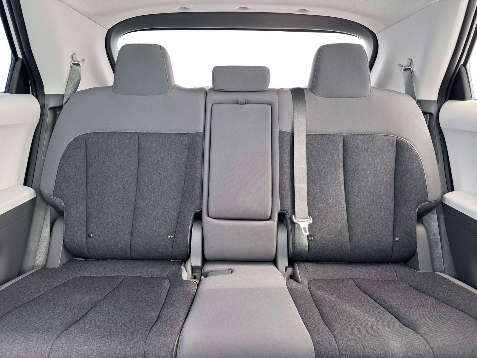 New 2026 Lucid Blue Hyundai SE image 16