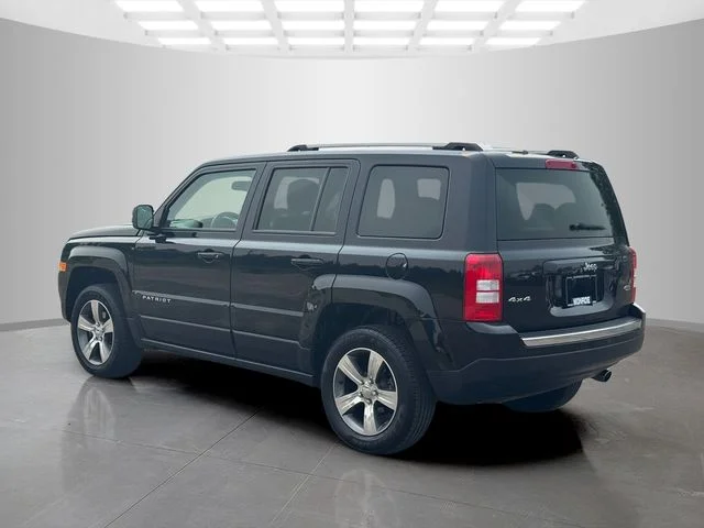 Certified Used 2016 Black Jeep Latitude image 5