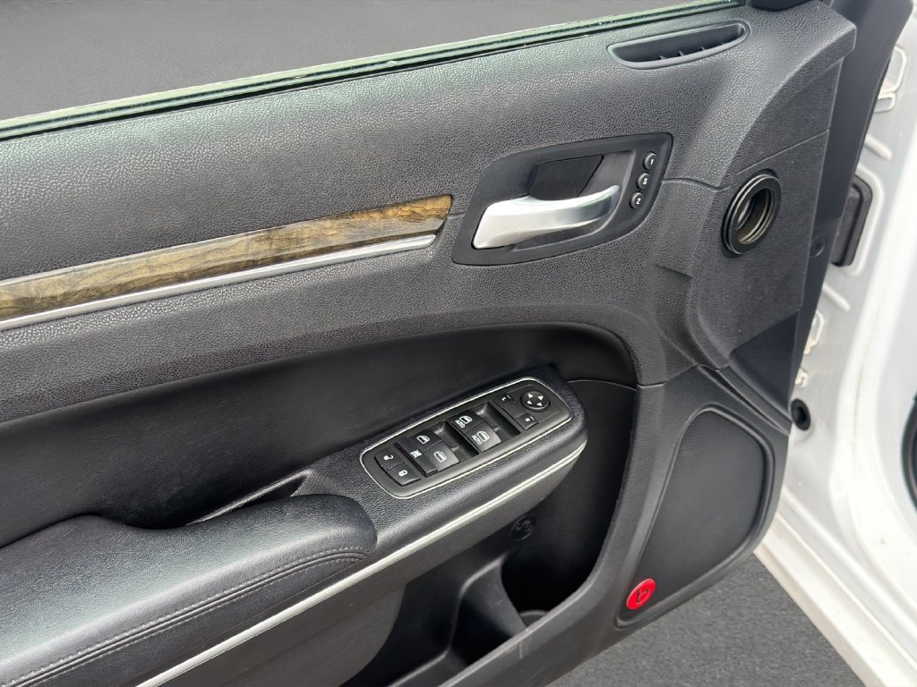 Used 2012 White Chrysler C image 12
