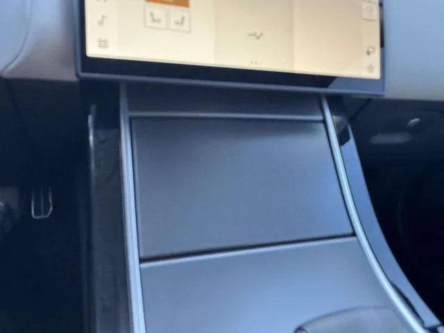 Used 2025 Gray Land Rover Dynamic SE image 33