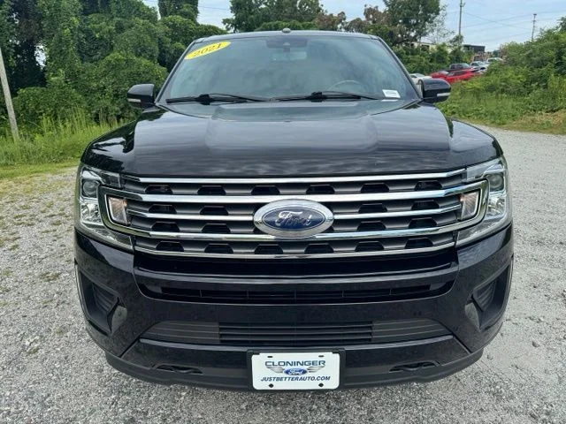 Used 2021 Black Ford XLT image 2