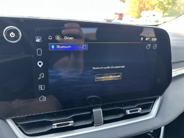 Certified Used 2025 Summit White Chevrolet LT image 21