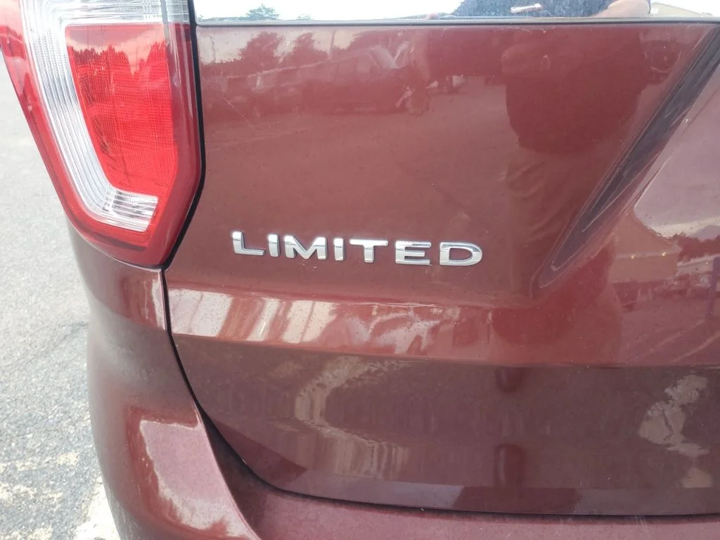 Used 2016 Brown Ford Limited image 4