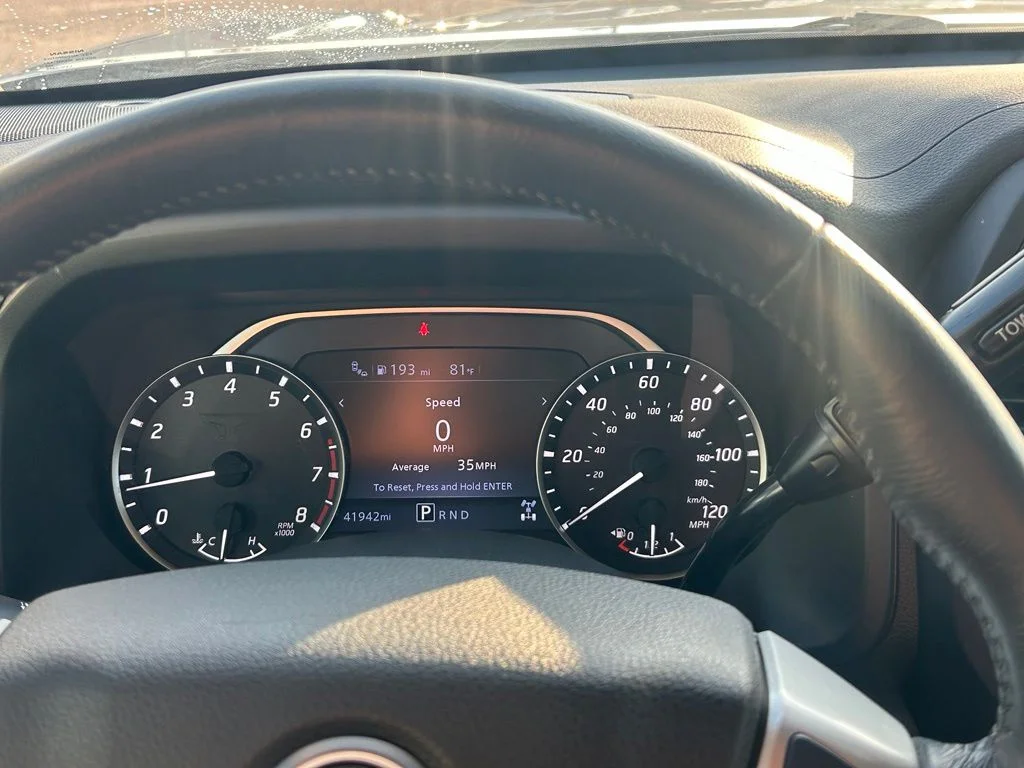 Used 2024 Gray Nissan SV image 13