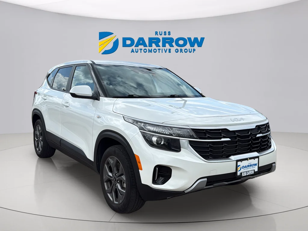 Certified Used 2024 White Kia LX image 7