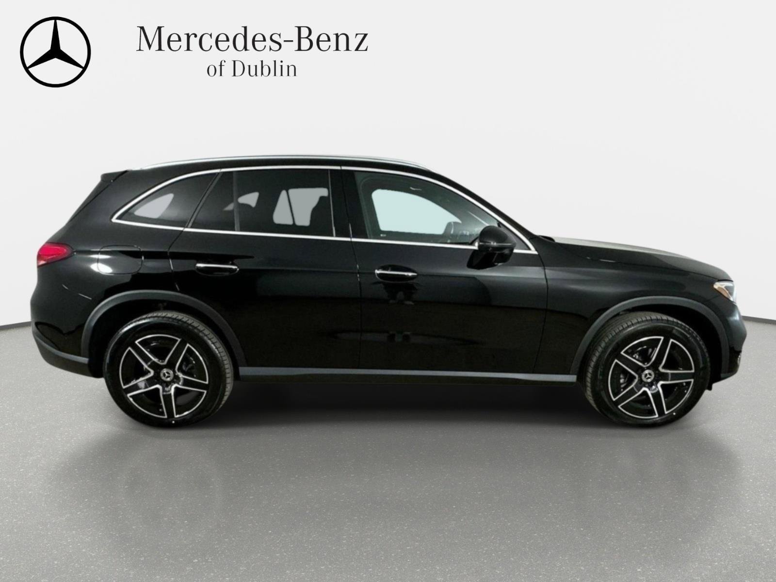Used 2026  Mercedes-Benz GLC 300 image 4