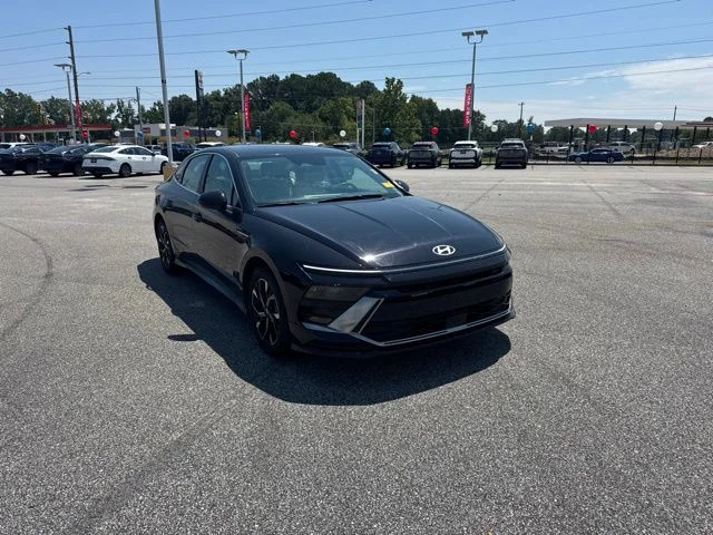 Used 2025 Blue Hyundai SEL image 1