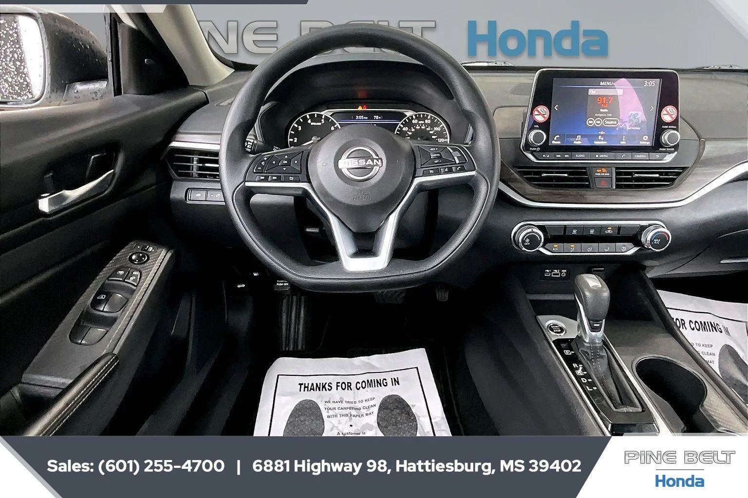 Used 2025 Glacier White Nissan SV image 5