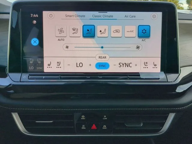 2026 Volkswagen Atlas SE w/Tech - Photo 23