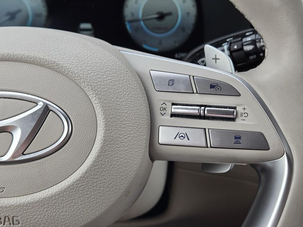 Certified Used 2024 White Hyundai Calligraphy image 25