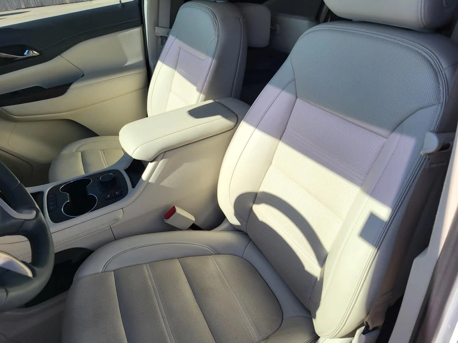 Used 2023 Summit White GMC Denali image 16