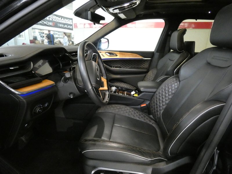 Used 2024 MIDNIGHT SKY Jeep Summit Reserve 4x4 image 11