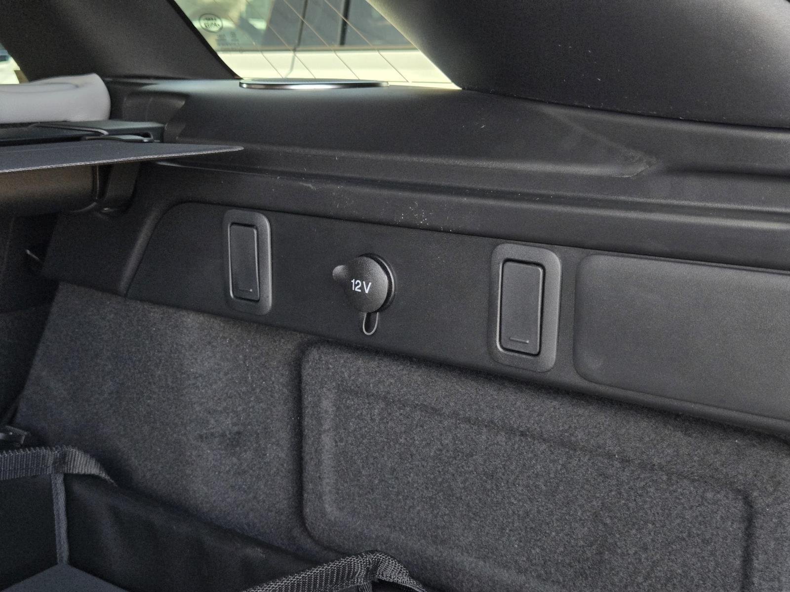 New 2026 Santorini Black Land Rover S image 31