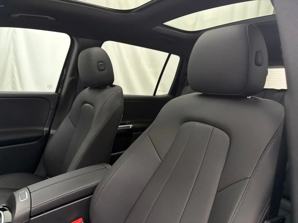 New 2026 Black Mercedes-Benz GLB 250 image 13
