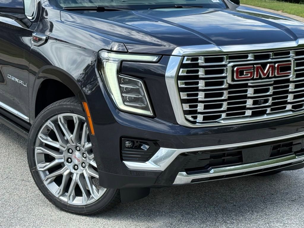 2026 GMC Yukon XL Denali - Photo 6
