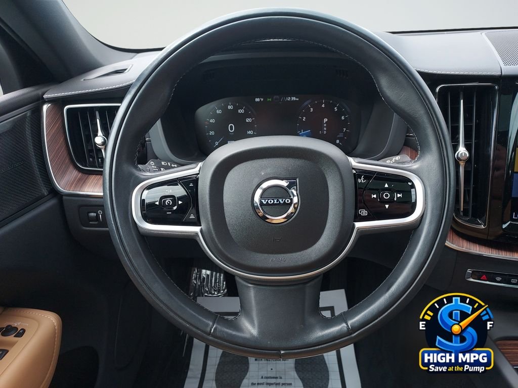 Used 2021 Blue Volvo T5 Inscription image 21