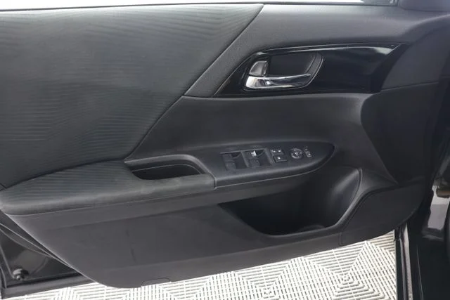Used 2017 Black Honda LX image 22