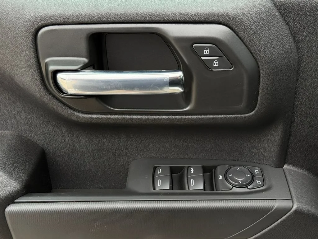 2026 Chevrolet Silverado 1500 Custom - Photo 15