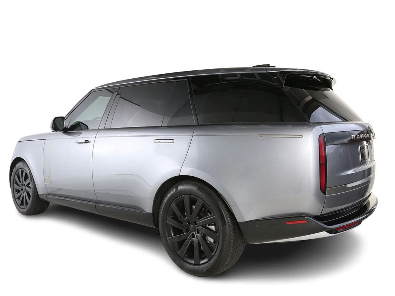 Used 2025 Gray Land Rover SE LWB image 10