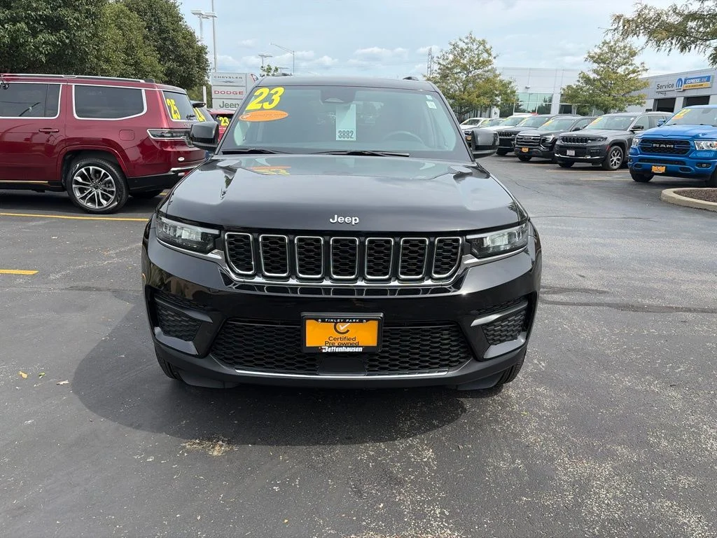 Certified Used 2023 Diamond Black Jeep Laredo image 8