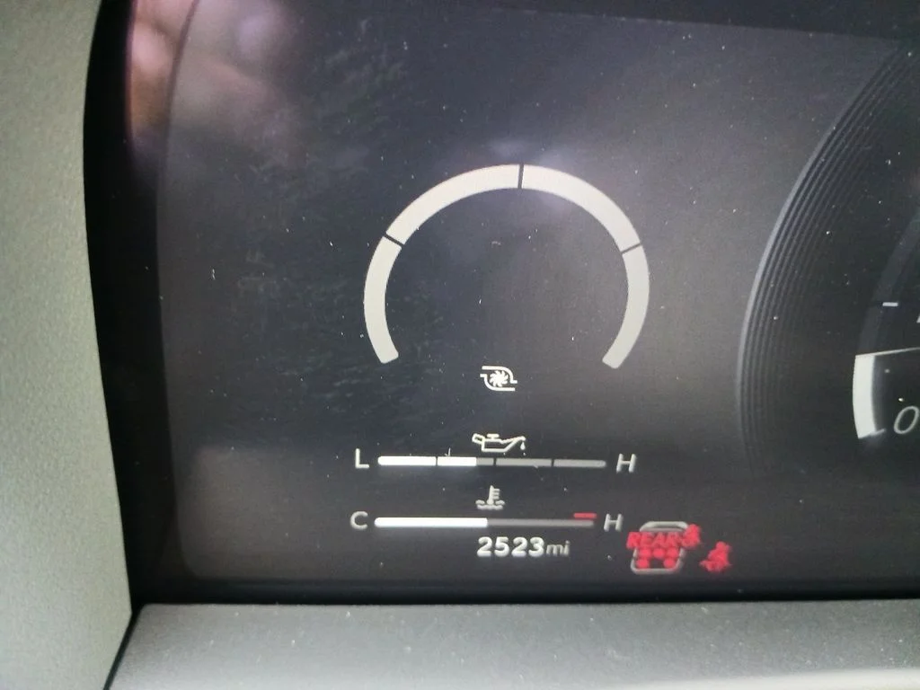 Used 2025  Lexus 550 Luxury image 20