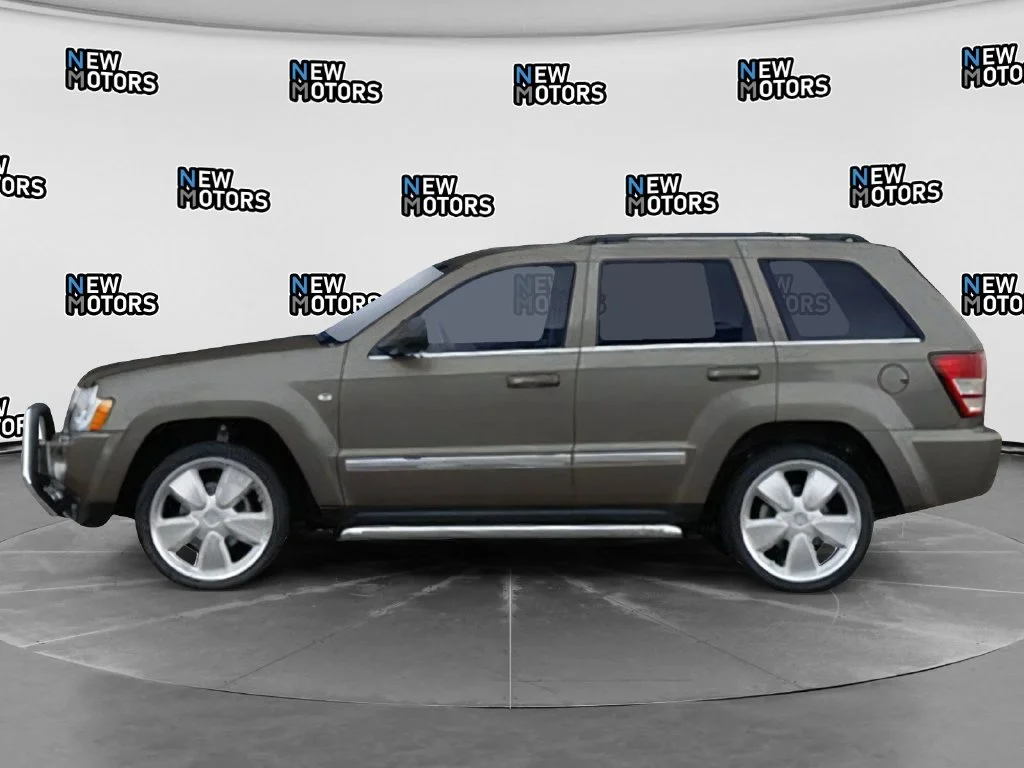 Used 2008 Red Rock Crystal Pearlcoat Jeep Limited image 5