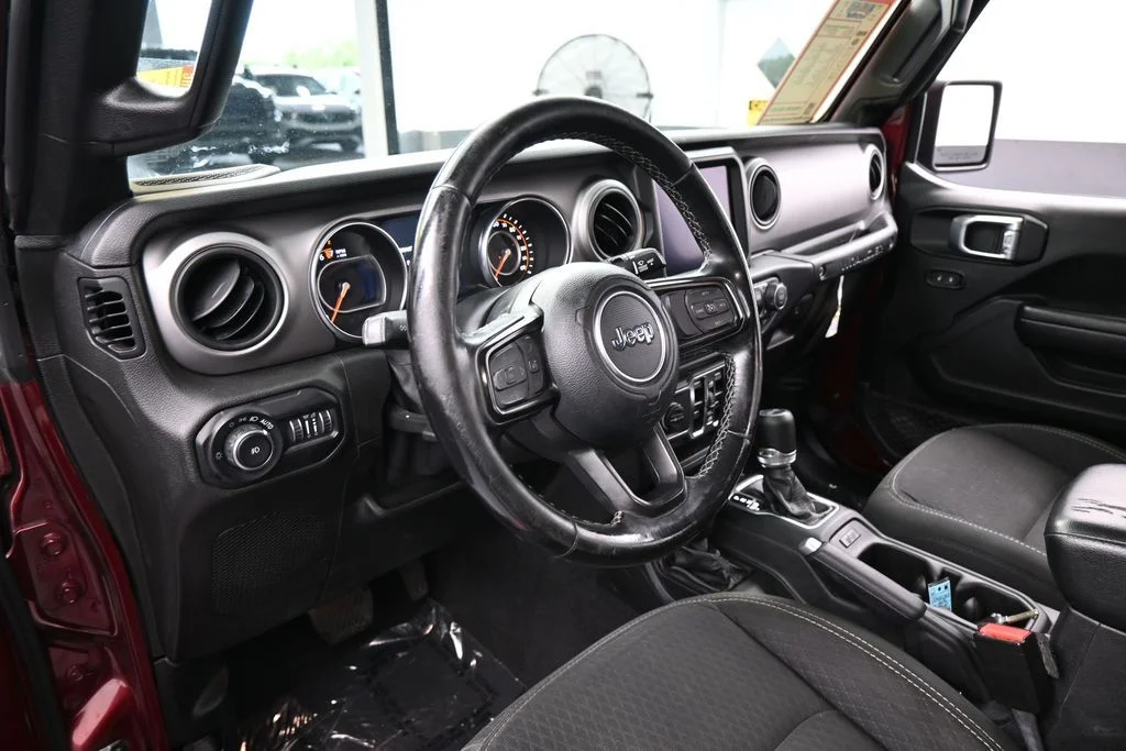 Used 2021 Snazzberry Pearlcoat Jeep Unlimited Sport S image 10