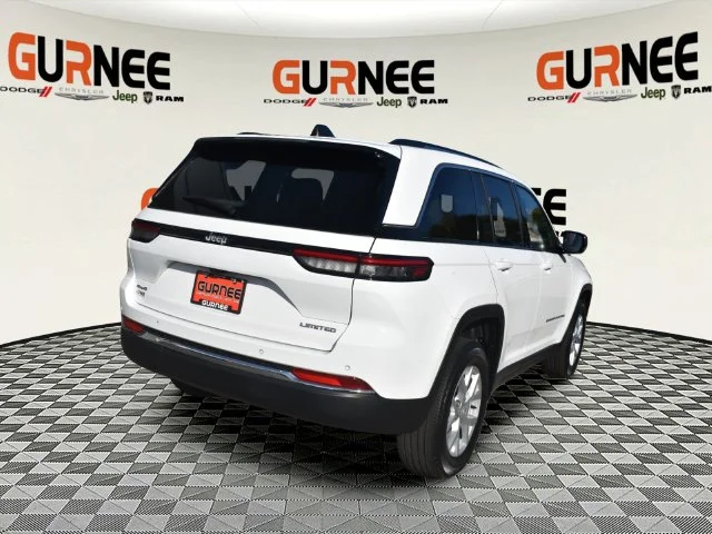 Used 2023 White Jeep Limited image 3