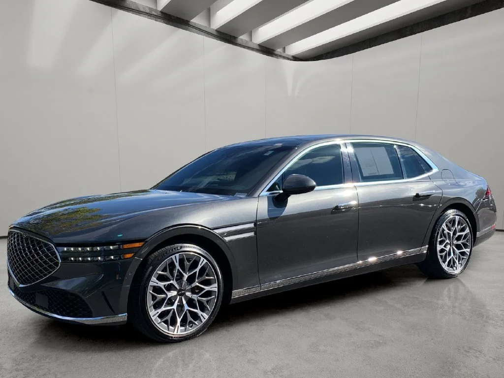 2023 GENESIS G90