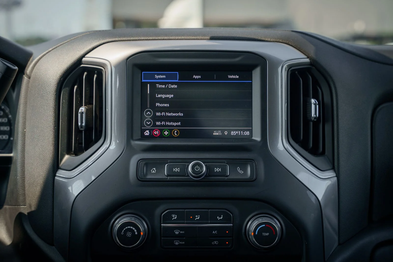 Used 2022  Chevrolet Custom image 31
