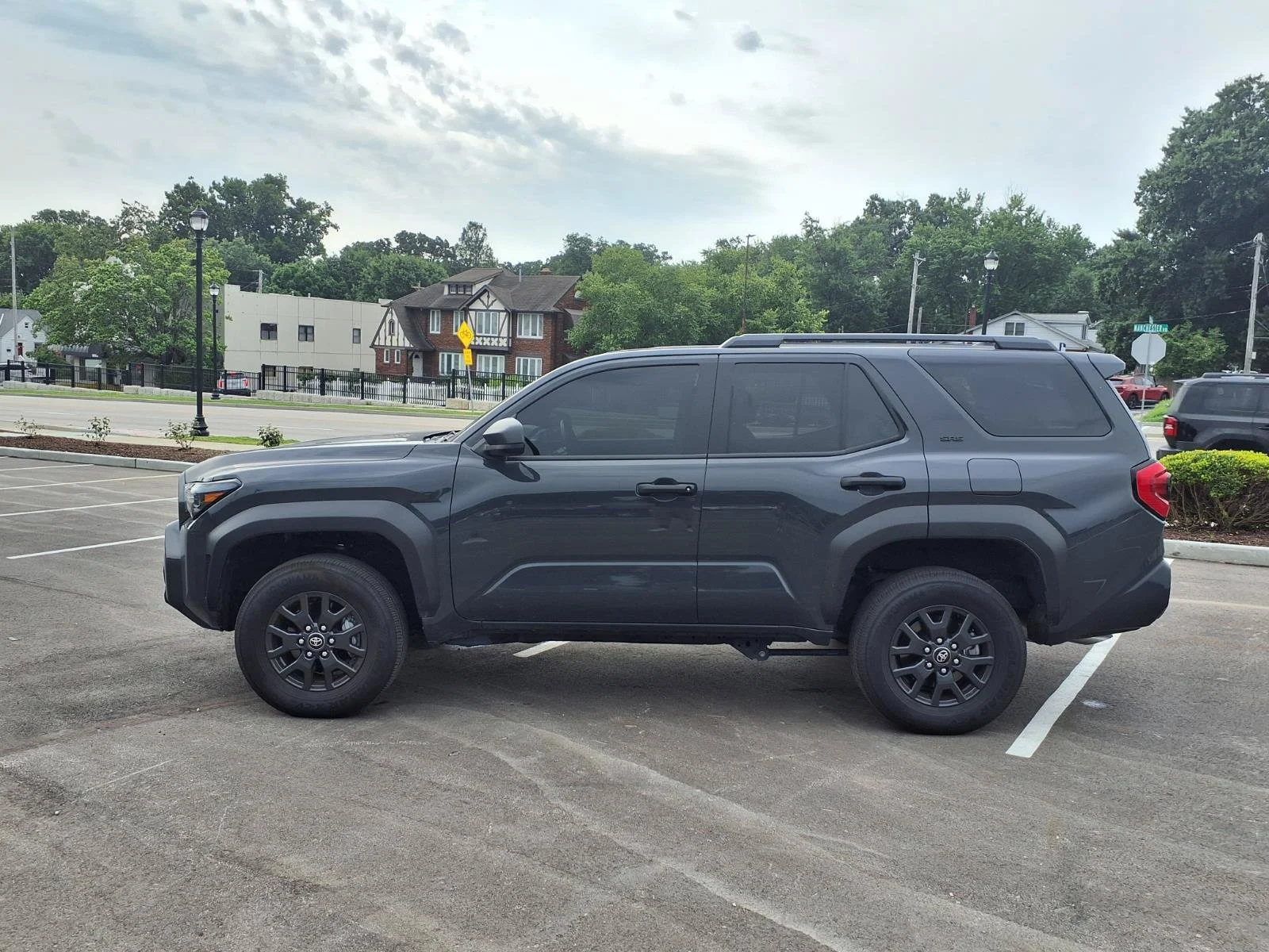 Certified Used 2025 Underground Toyota SR5 image 27