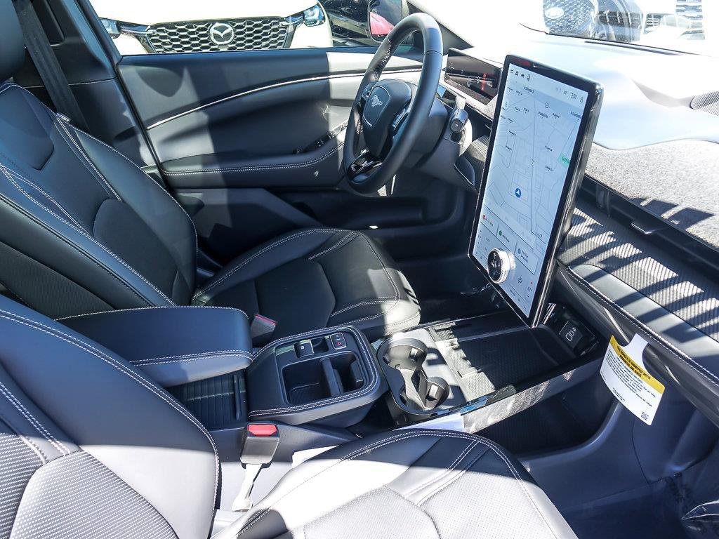 Used 2026 White Metallic Ford Premium image 33