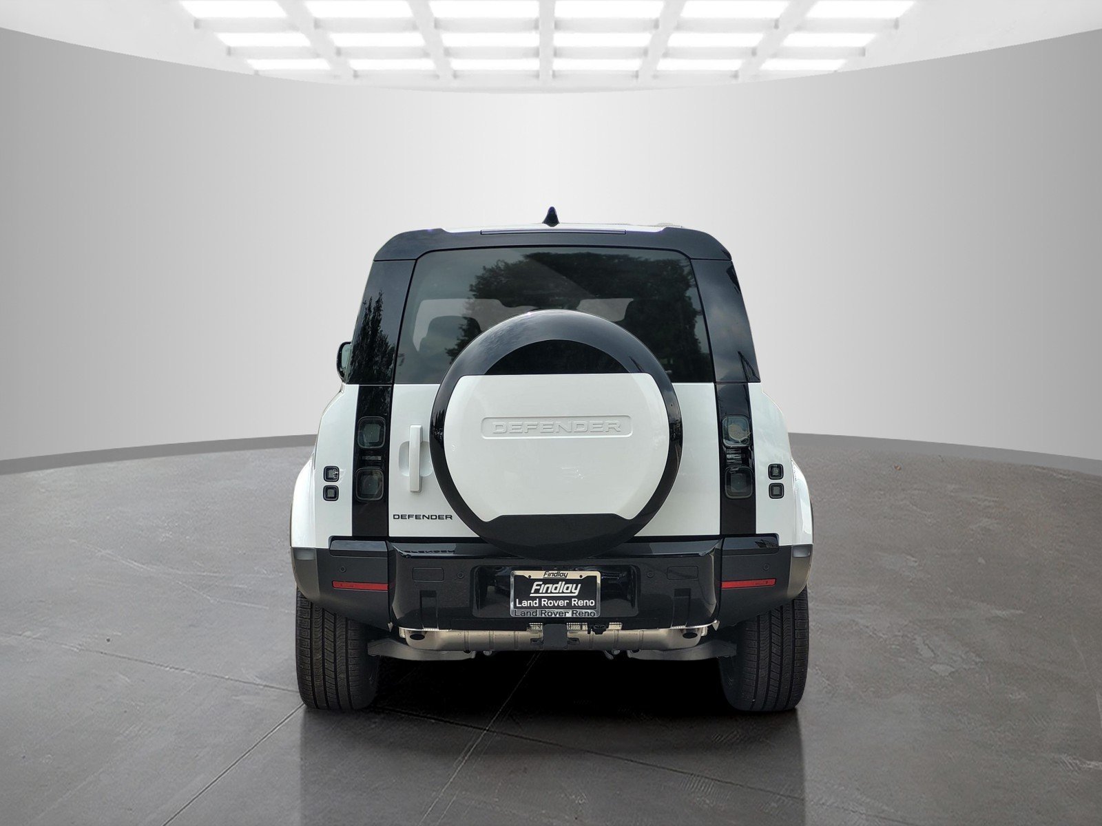 New 2026 Fuji White LAND ROVER S image 5