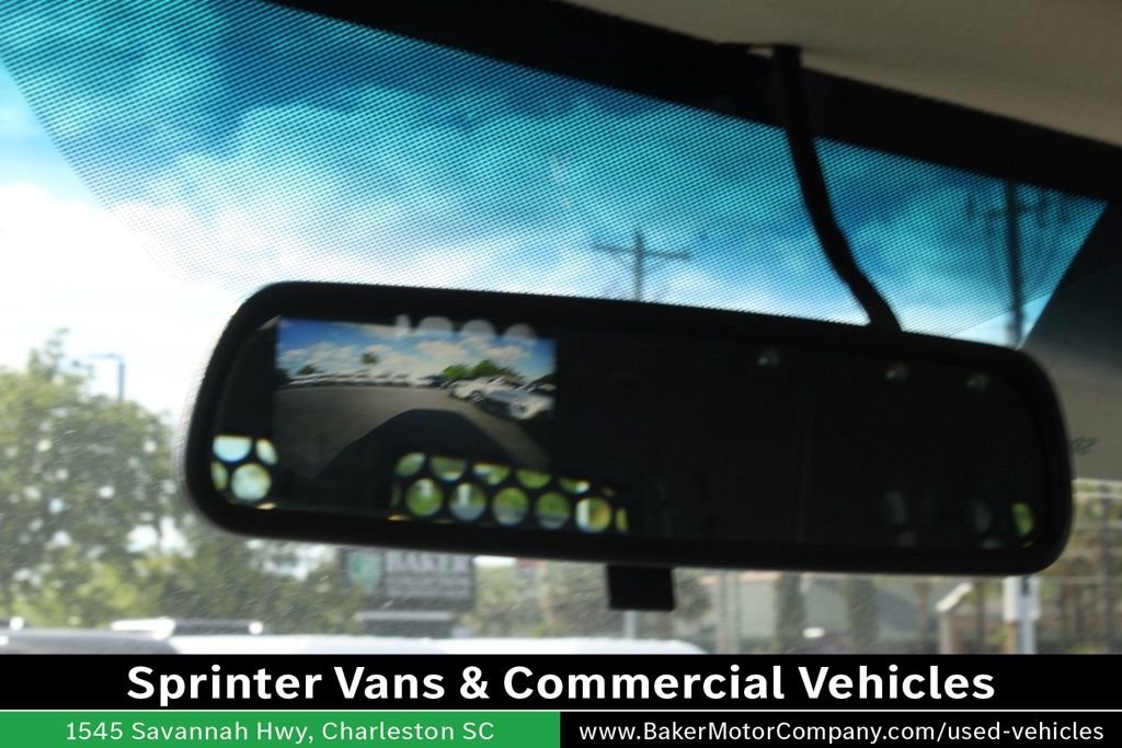 2023 GMC Savana Cargo Work Van - Photo 33