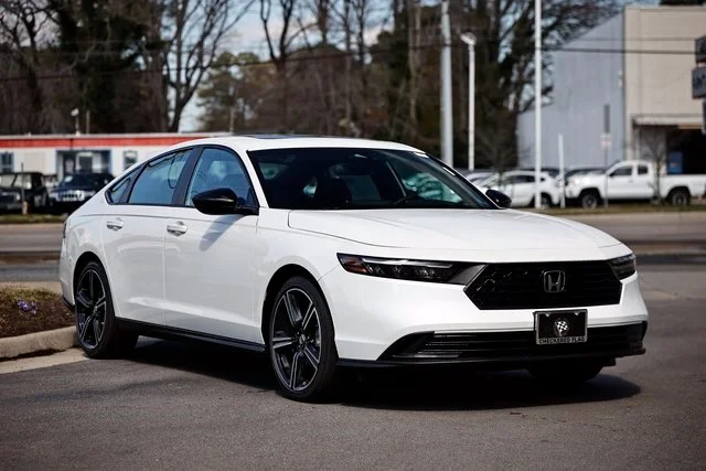 New 2026 Platinum White Pearl Honda Sport image 19