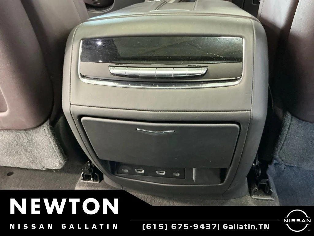 Used 2021 Crystal White Tricoat Cadillac Sport Platinum image 20