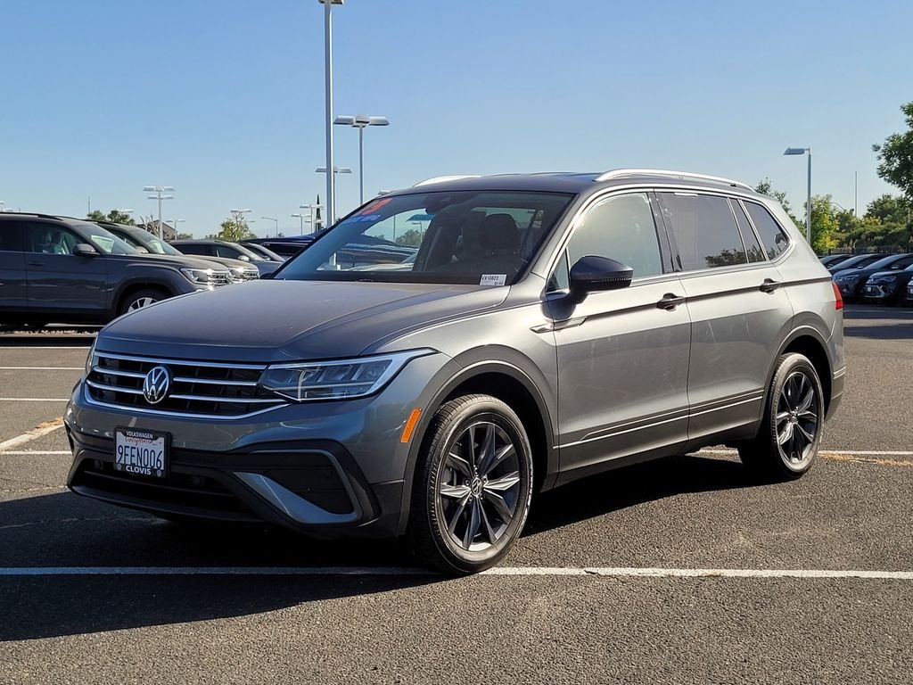 Used 2023 Gray Volkswagen 2.0T SE image 10