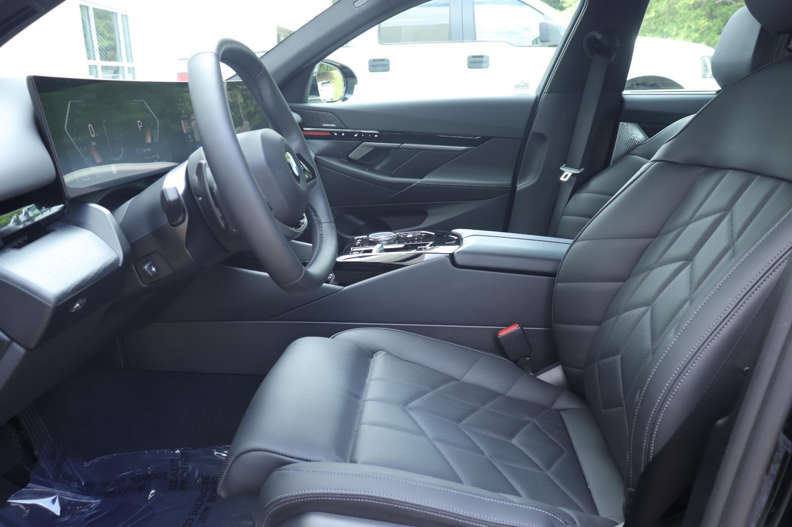 Used 2025 Black Sapphire Metallic BMW 530i xDrive image 11