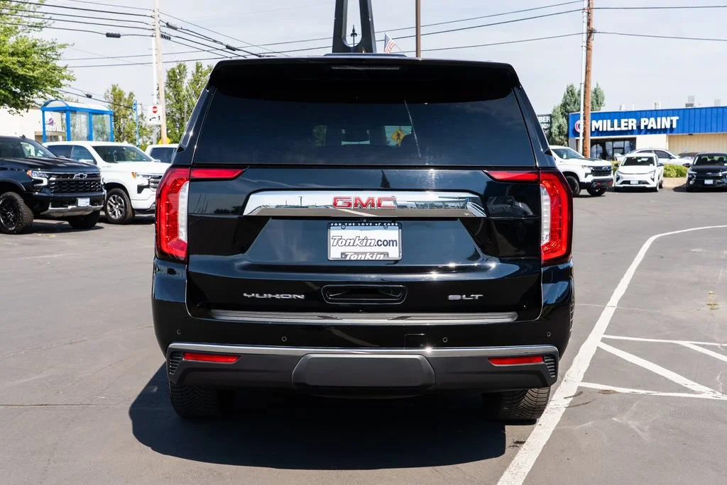Used 2023 ONYX BLACK GMC SLT image 3