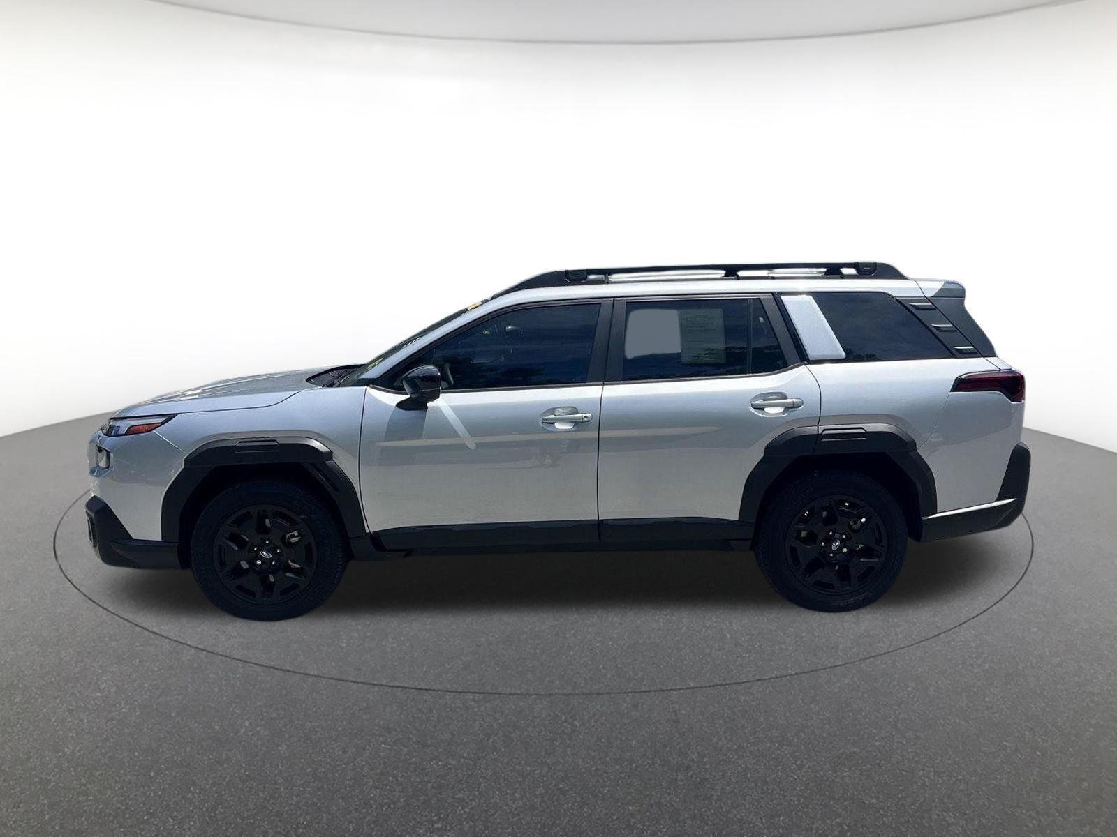Used 2026 Ice Silver Metallic Subaru Limited image 4