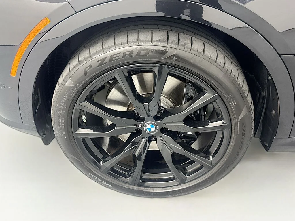 Used 2023 Black BMW xDrive40i image 30