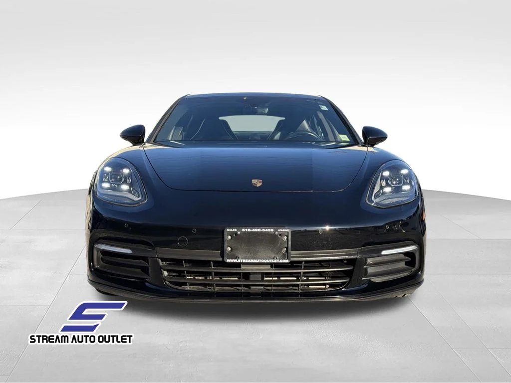 Used 2018 Black Porsche Base image 2