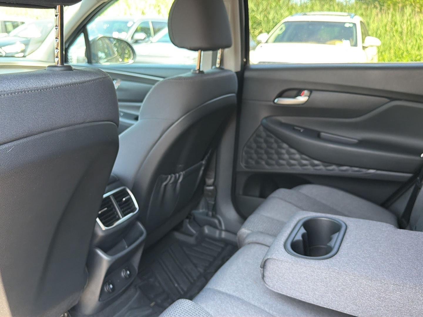 Used 2020 Twilight Black Hyundai SE image 12