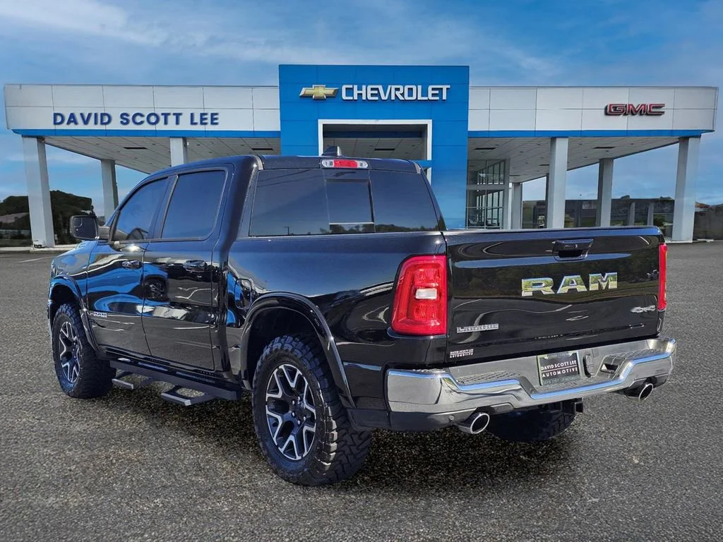 Used 2025 Diamond Black Cry Ram Laramie image 13