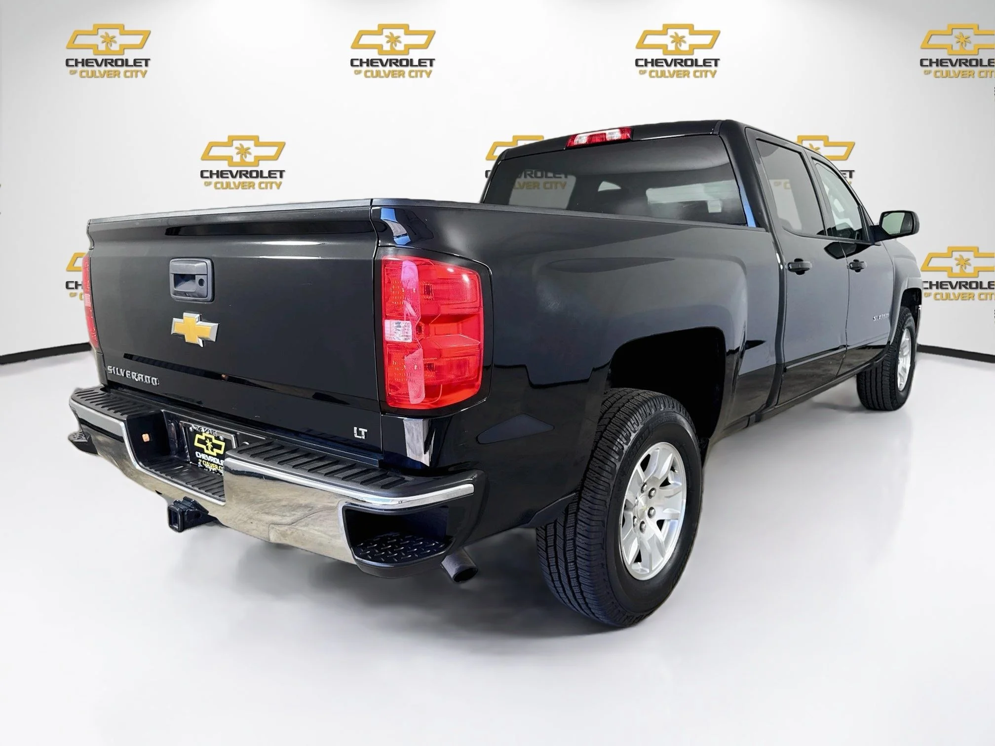 Used 2018 BLACK Chevrolet LT image 8
