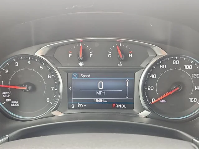 Used 2024 Summit White Chevrolet RS image 15