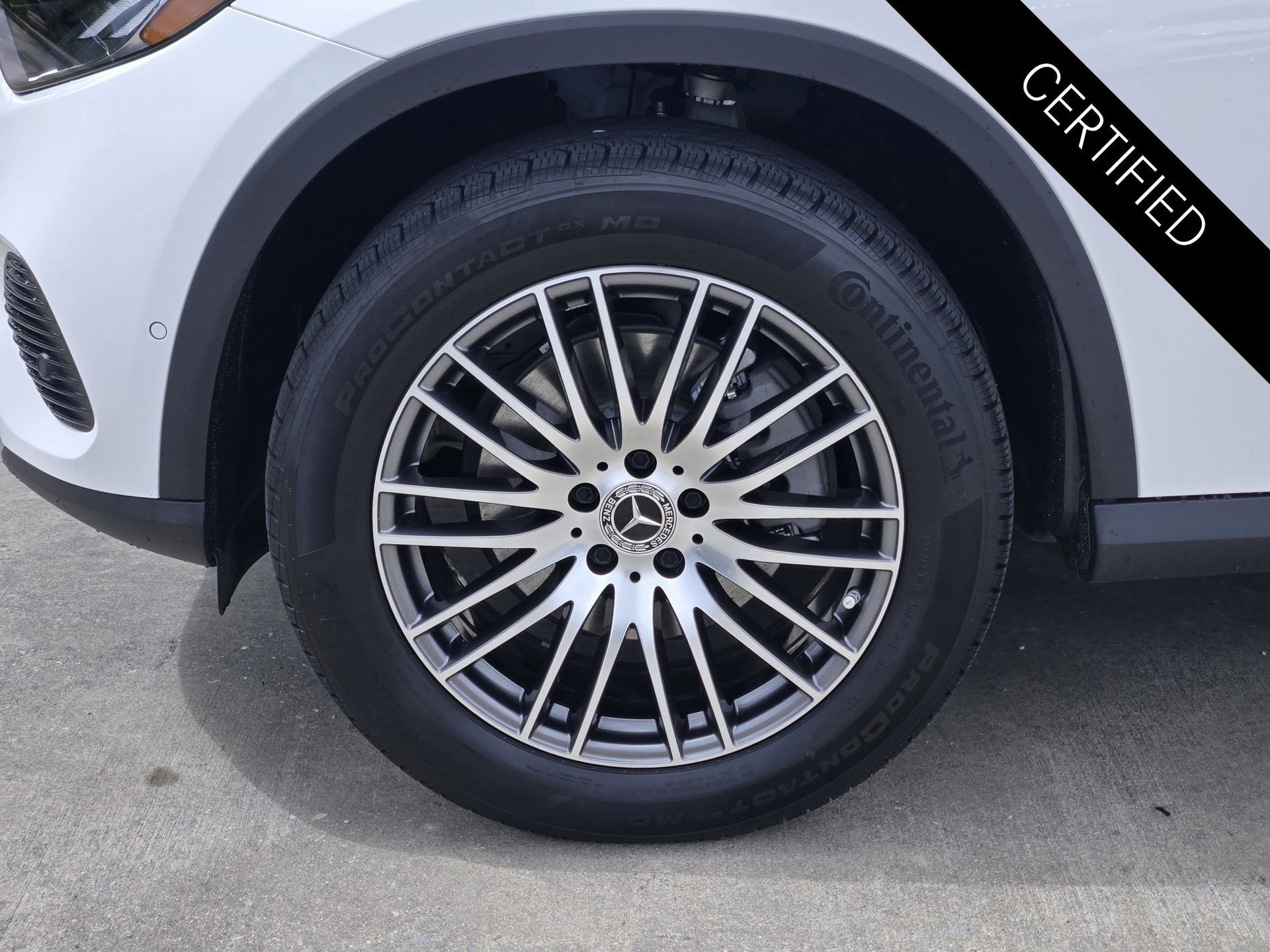 Certified Used 2026 Polar White Mercedes-Benz GLC 300 image 12