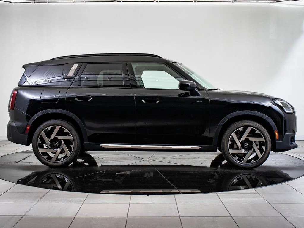 Used 2026 Midnight Black MINI  image 7